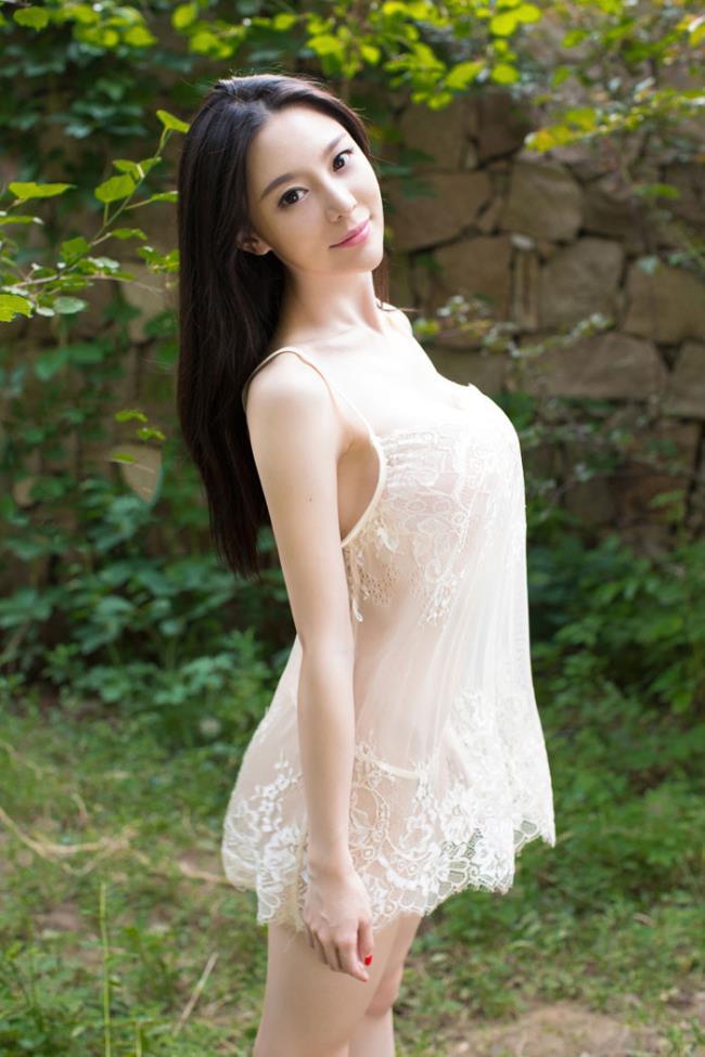 慕羽茜性感清纯美女内衣写真(8)(点击浏览下一张趣图)