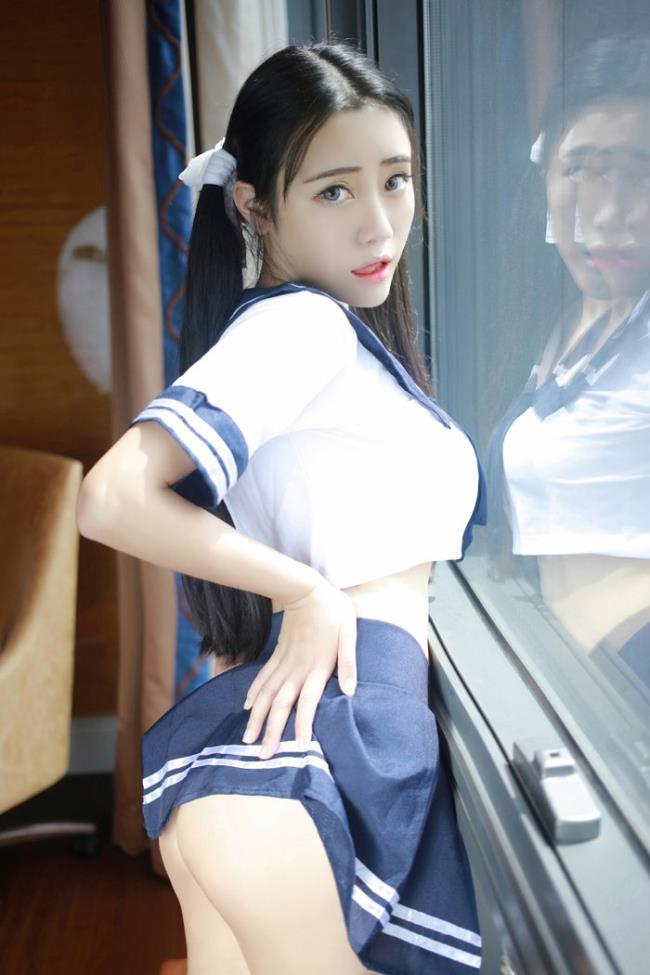 性感女仆兜豆靓Youlin百变制服诱惑写真图片(4)(点击浏览下一张趣图)