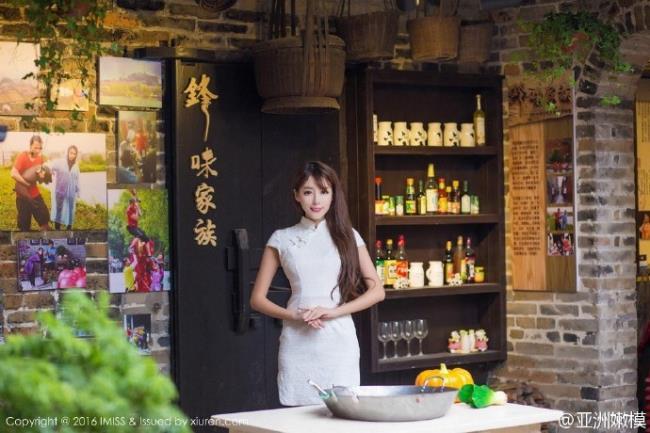 修长美腿气质旗袍美女大胆高清写真(5)(点击浏览下一张趣图)