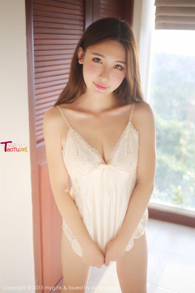 美女熊吖BOBO私房睡衣酥胸性感写真(3)(点击浏览下一张趣图)