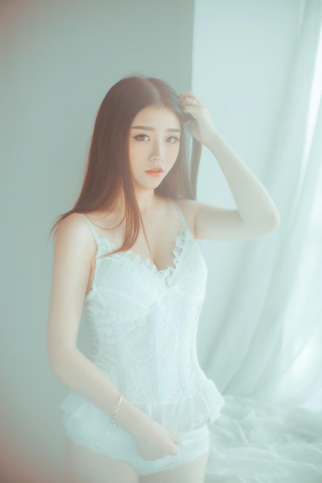 性感女神TGOD程彤颜白衬衫私房诱惑(3)(点击浏览下一张趣图)