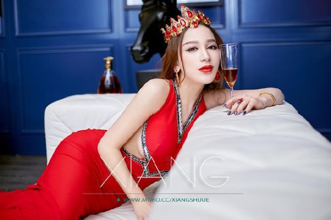 性感美女模特沈璐Lulu红与黑蕾丝写真(8)(点击浏览下一张趣图)