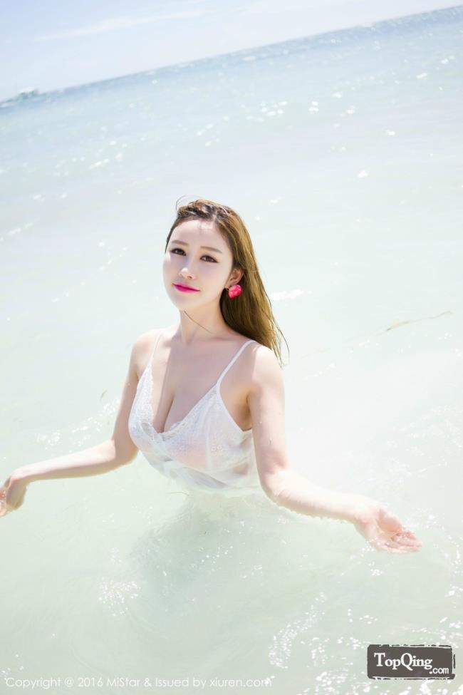性感于姬海边巨乳美腿诱惑写真(3)(点击浏览下一张趣图)