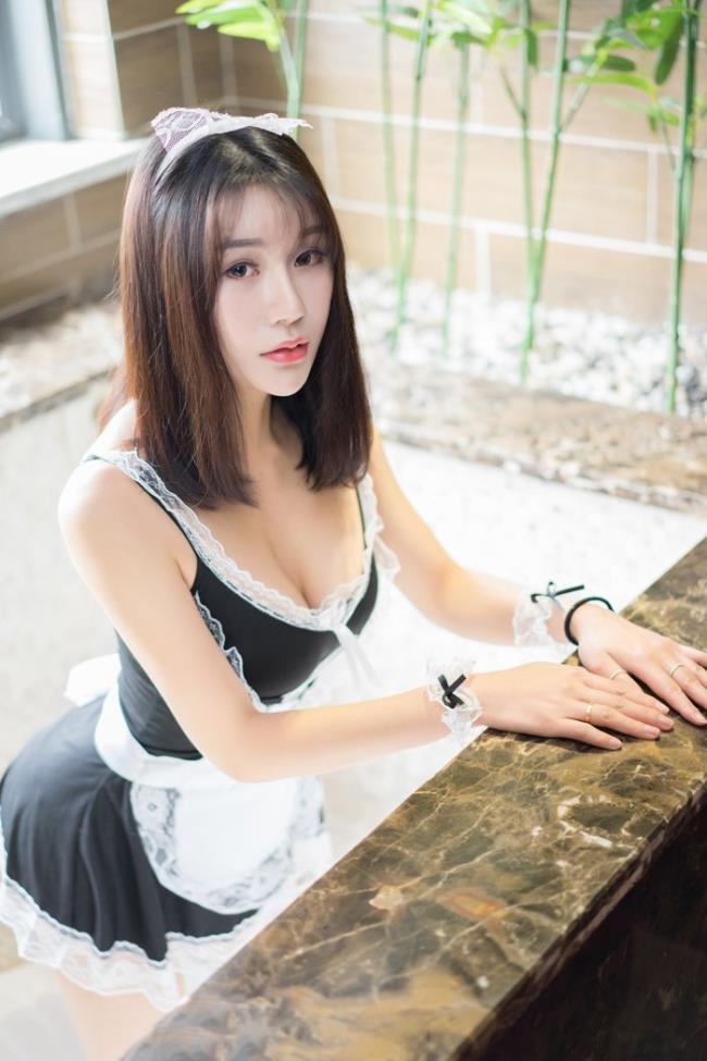 宋梓诺性感美女女仆装风骚撩人写真图片(点击浏览下一张趣图)