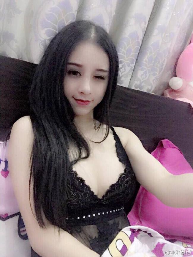 天生自拍狂性感美女诱惑图片合集(6)(点击浏览下一张趣图)