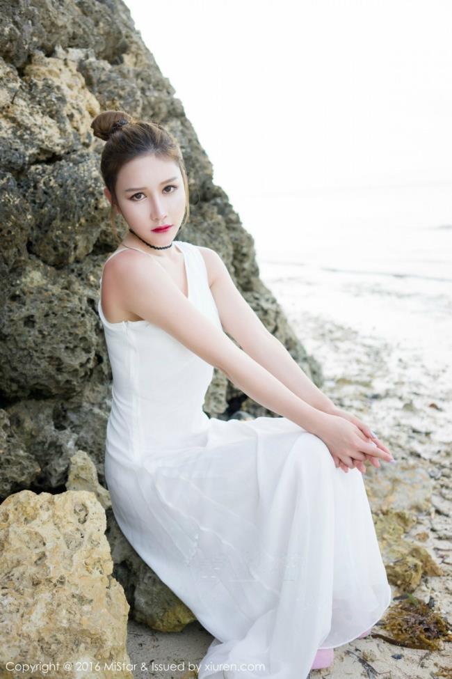 性感女神于姬白色纱裙尽显玲珑曲线唯美写真(5)(点击浏览下一张趣图)