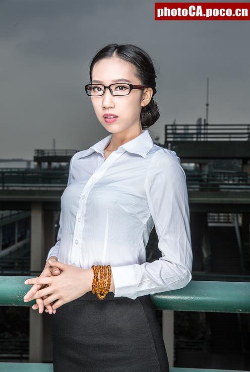 麻辣教师性感黑丝美腿制服写真图片(6)(点击浏览下一张趣图)