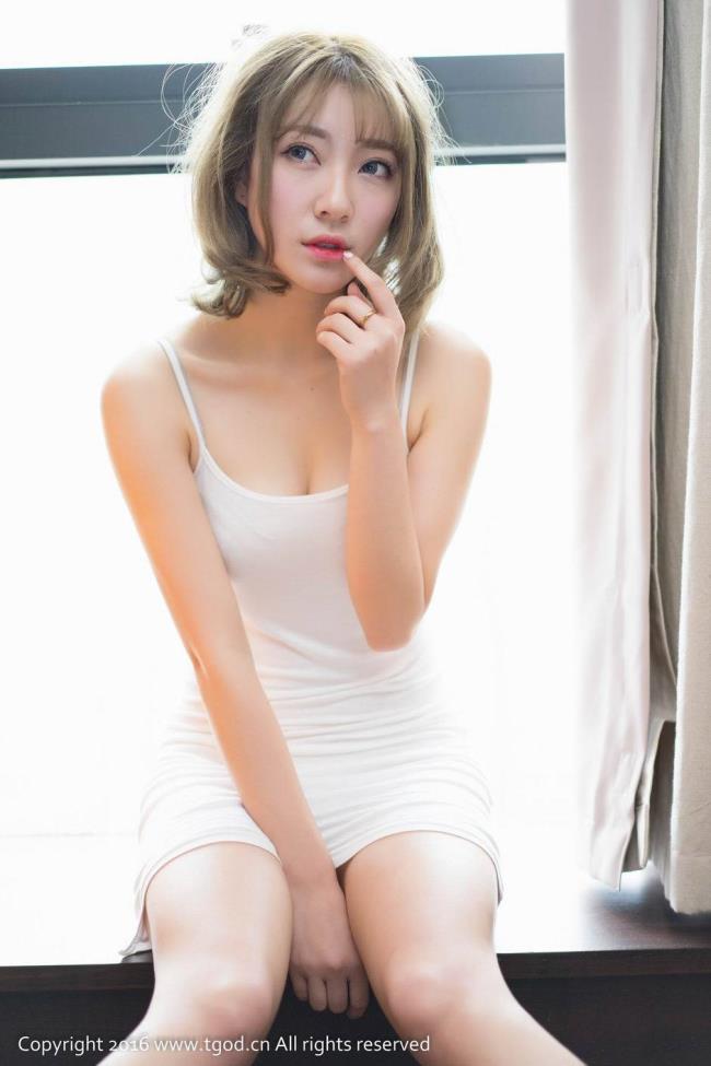 短发美女私房内衣美腿性感写真图片(8)(点击浏览下一张趣图)