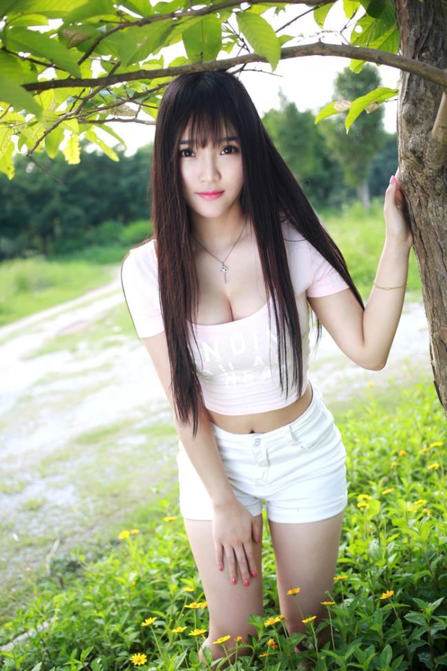 夏瑶baby清纯女神户外爆乳写真(3)(点击浏览下一张趣图)