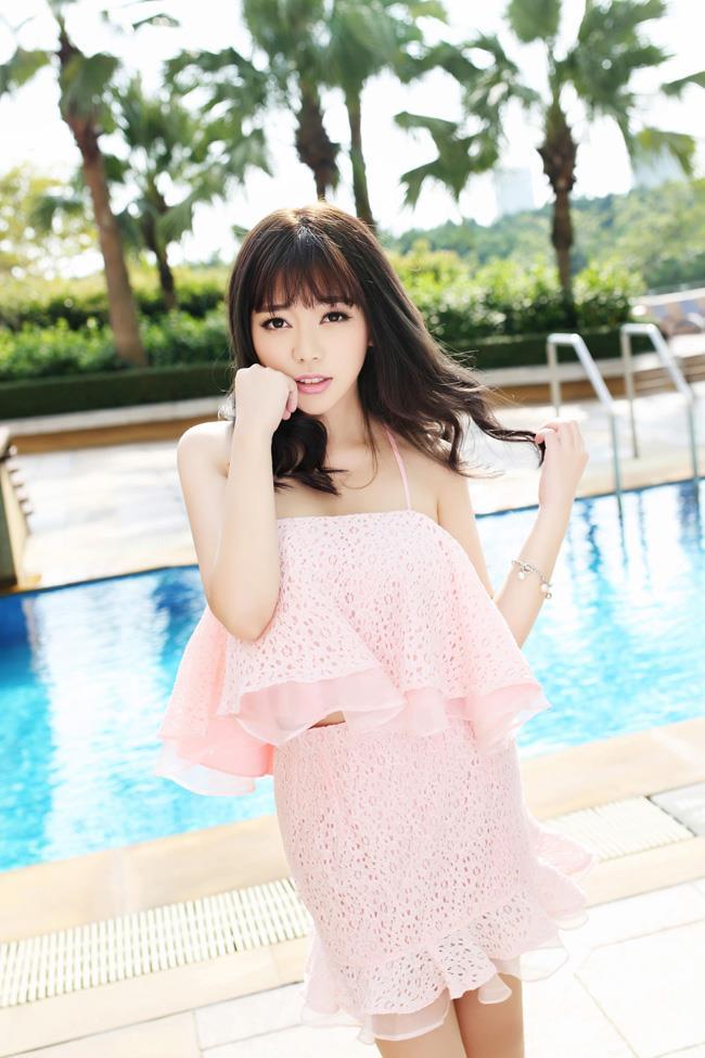 小可爱美女刘飞儿faye性感小巧曲线(5)(点击浏览下一张趣图)