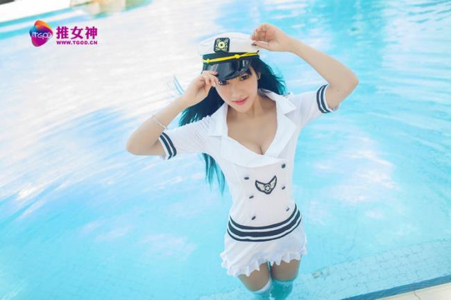 推女神杨上萱警花制服诱惑英姿煞爽不失妩媚写真图片(2)(点击浏览下一张趣图)
