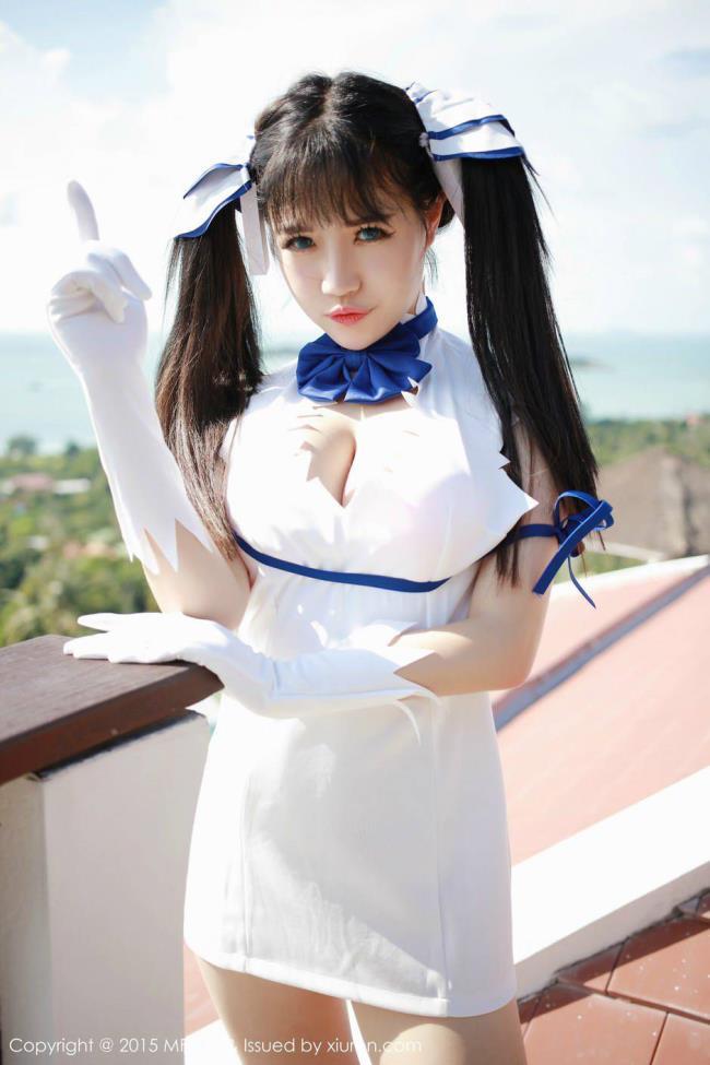 童颜巨乳徐cake花样制服性感诱惑写真(点击浏览下一张趣图)