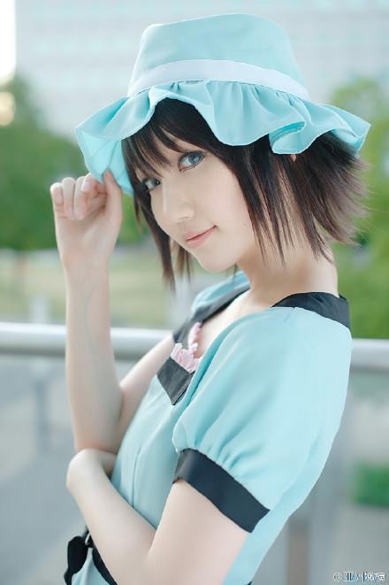 萌萌哒的绿衣美少女制服诱惑写真照(9)(点击浏览下一张趣图)