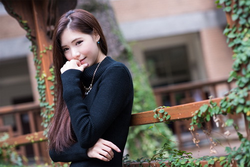 我把补课老师和她女儿 老师叫我去房间满足(3)(点击浏览下一张趣图)