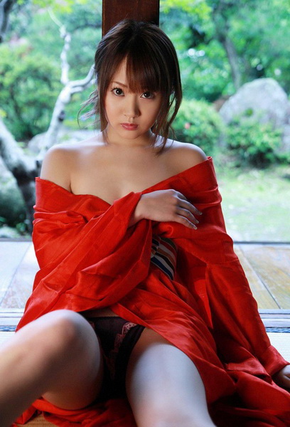 胸袭了校花同桌的 同桌是女神我偷偷的 我有个欧同桌叫宋雯雯(点击浏览下一张趣图)