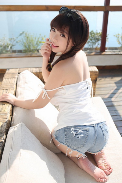 佐藤美纪山口城mp4 佐藤美纪av视频thunder(点击浏览下一张趣图)