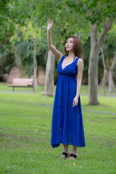 刘志远与周琳琳的胸罩 赵晓艺和廖远红 漂亮女局长821到999章(2)(点击浏览下一张趣图)