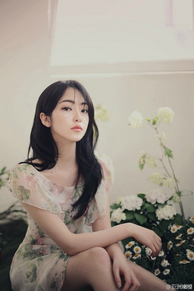女子体型裤的尴尬 劈叉露凸囧图 裤子太紧的尴尬图集(8)(点击浏览下一张趣图)