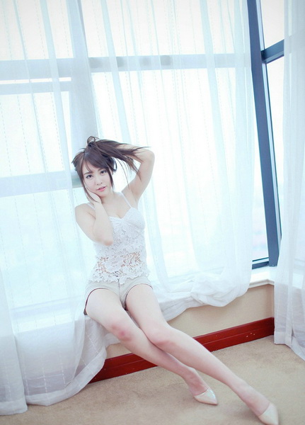 本阿弗莱克的丁丁 本阿弗莱克大雕 法鲨在羞耻里的硬照(4)(点击浏览下一张趣图)