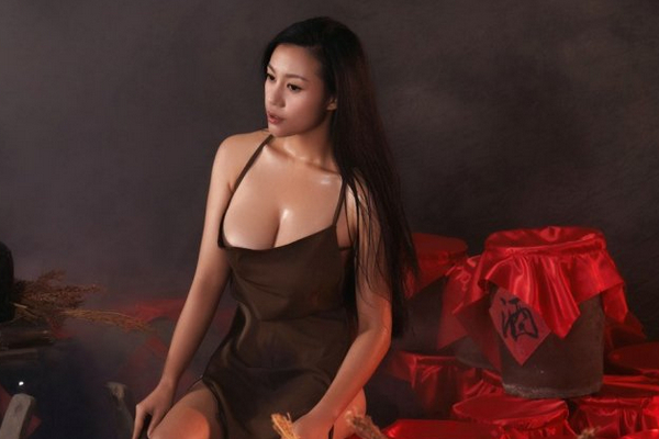 妈妈在高梁地 高粱地里的妈妈的故事 躺在高粱地上的妈妈(4)(点击浏览下一张趣图)