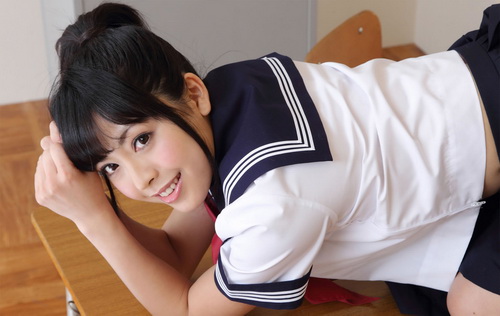 街拍几个学生妹子吧街拍女同学 中国女孩街拍95年女同学(3)(点击浏览下一张趣图)