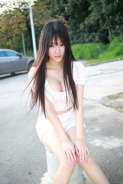 美女的阴部100张图片 女人阴部的图片大全 看40岁女人的阴部(5)(点击浏览下一张趣图)