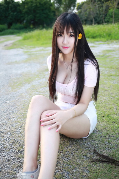 美女用手分开阴部视频 女人阴部20种类型图(5)(点击浏览下一张趣图)