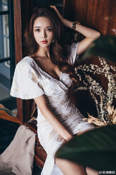 夜总会陪侍故事 夜总会训练图片 夜总会小姐怎么训练(3)(点击浏览下一张趣图)