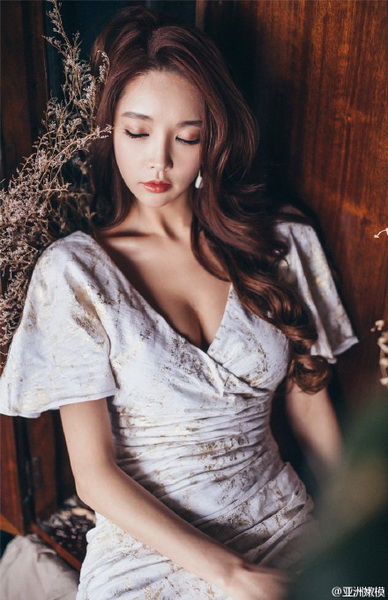 夜总会陪侍故事 夜总会训练图片 夜总会小姐怎么训练(7)(点击浏览下一张趣图)