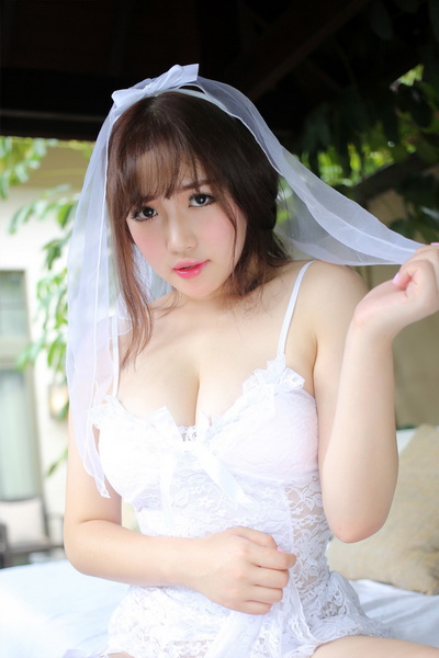 大学生秘书被老板 小伙子为老板服务15p 艹短裙秘书15p(2)(点击浏览下一张趣图)