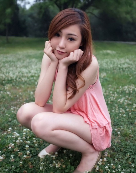 l919偷摄美女如厕图片 l919g0g0厕拍女人图片(2)(点击浏览下一张趣图)