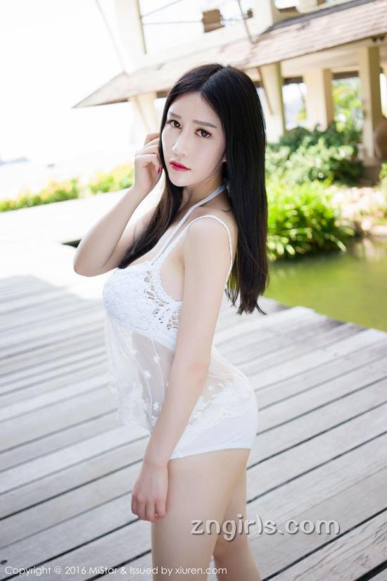女子当众脱裤小便视频 美女上厕所不看后悔(2)(点击浏览下一张趣图)