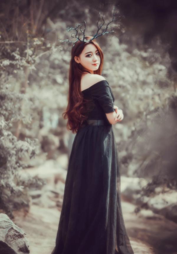 失落童话唯美清纯校园美女写真(8)(点击浏览下一张趣图)
