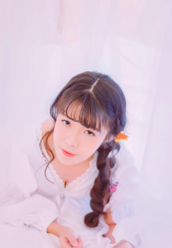 美好的清晨从认识你开始唯美清纯校园美女写真(6)(点击浏览下一张趣图)