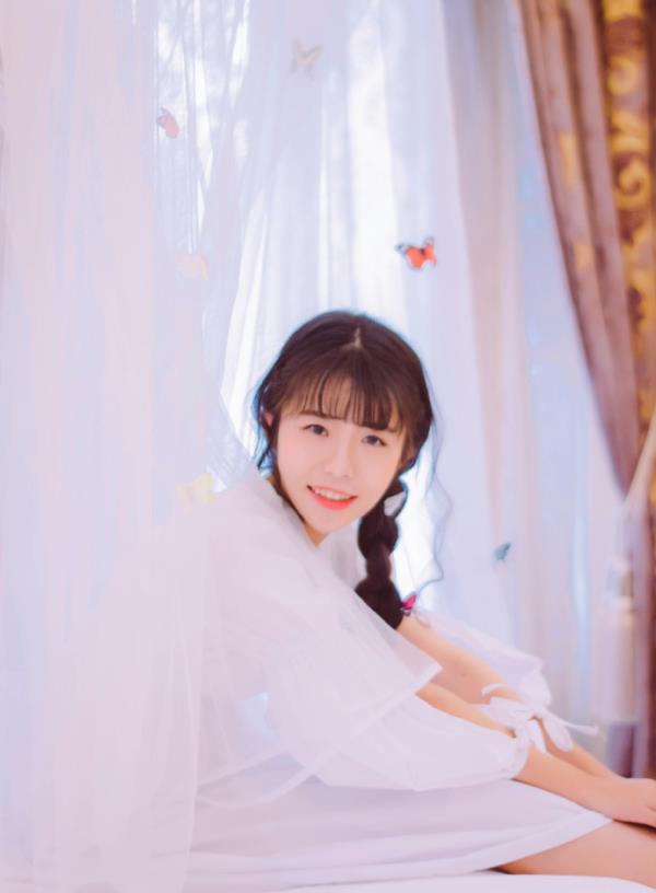 美好的清晨从认识你开始唯美清纯校园美女写真(9)(点击浏览下一张趣图)