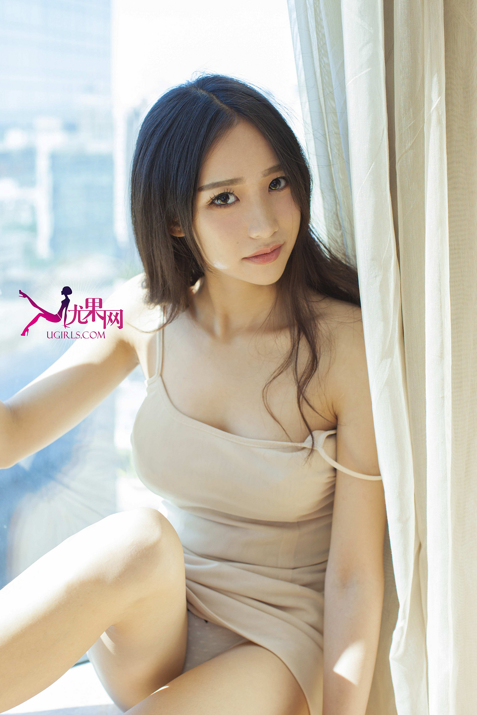 性感女神白吊带诱惑内衣写真(5)(点击浏览下一张趣图)