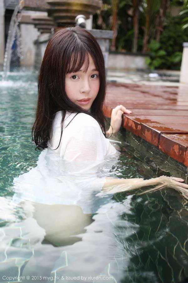 Evelyn艾莉翘臀美腿湿身性感写真(6)(点击浏览下一张趣图)