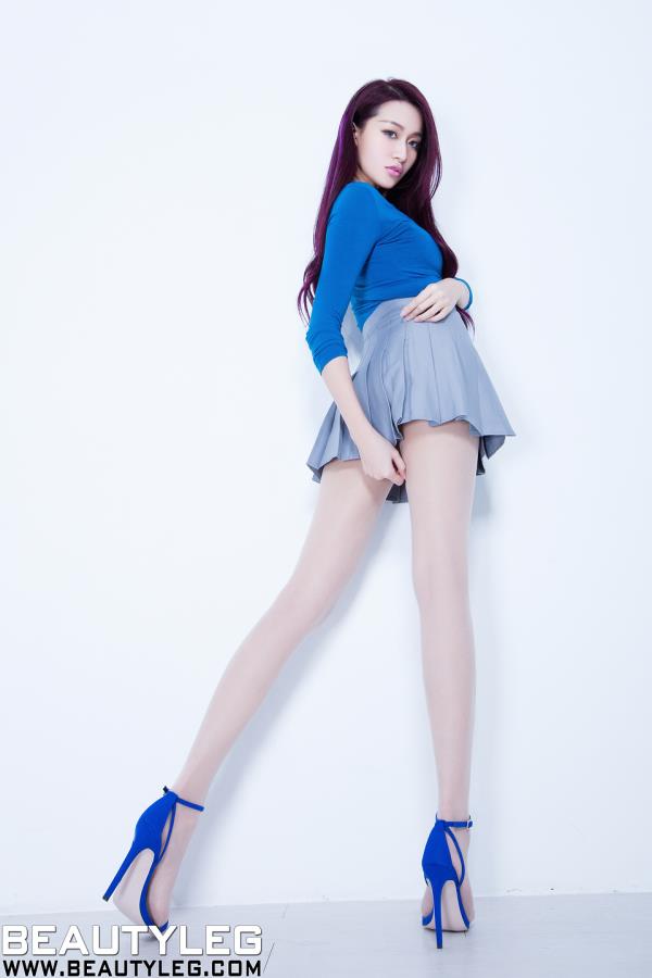 长腿模特美腿丝袜制服诱惑性感写真(4)(点击浏览下一张趣图)
