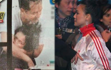 女明星被非礼瞬间图:女星当众脱内衣内裤(10)(点击浏览下一张趣图)
