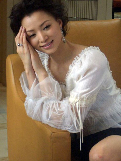 董卿不可告人的照片:赵忠祥董卿事件(点击浏览下一张趣图)