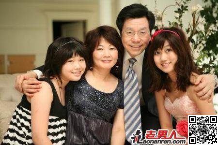 李开复女儿李德宁李德亭照片曝光(点击浏览下一张趣图)