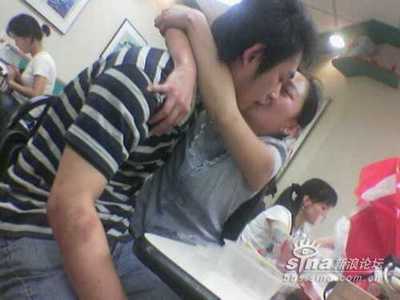 洗鸳鸯浴被偷拍:夫妻视频在线观看,夫妻花图片大全图片(点击浏览下一张趣图)