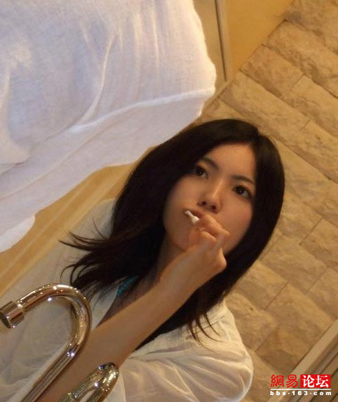 圳美扫黄图片:深圳扫黄鸡婆图片(8)(点击浏览下一张趣图)