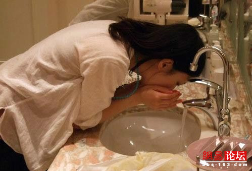 圳美扫黄图片:深圳扫黄鸡婆图片(9)(点击浏览下一张趣图)