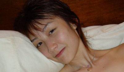 陈文媛2008吃鸡图片:陈文媛绝密图,难以抗拒的陈文媛(点击浏览下一张趣图)