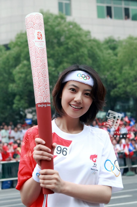 高圆圆凸点图片:高圆圆37分21秒,高圆圆黑历史(7)(点击浏览下一张趣图)