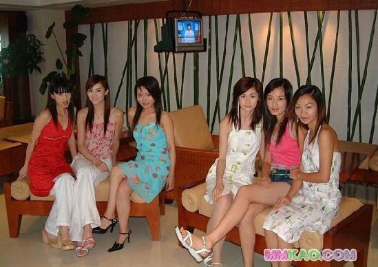 夜总会小姐怎么训练:夜总会训练图片(3)(点击浏览下一张趣图)