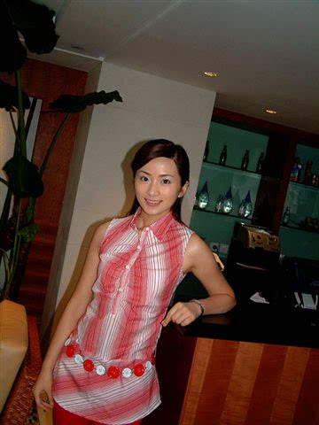 夜总会妓女的故事:夜总会躺式服务故事(4)(点击浏览下一张趣图)