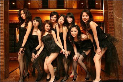 夜总会妓女的故事:夜总会躺式服务故事(5)(点击浏览下一张趣图)