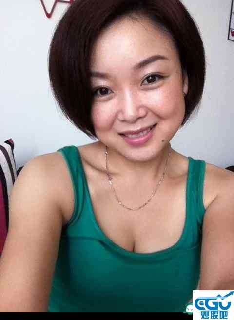 小孩4岁的少妇可以约吗:少妇的风韵,寂寞少妇的诱惑图(6)(点击浏览下一张趣图)